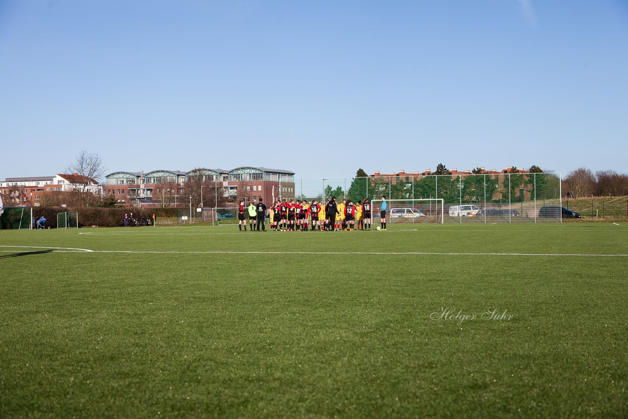 Bild 368 - B-Juniorinnen SG Weststeinburg/Bei - SV Fisia 03 : Ergebnis: 1:2